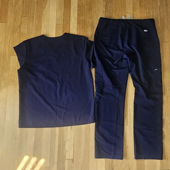 Figs Technical Collection Navy LARGE - Picture 2 of 4